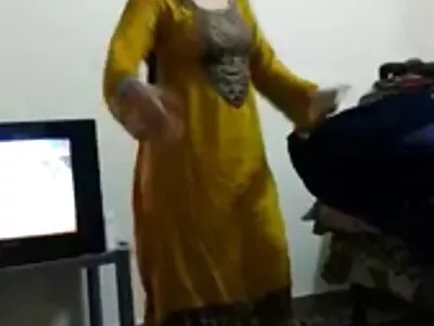 હું એચડી બીપી વીડીયો અને મારી ઘેટ્ટો છોકરી