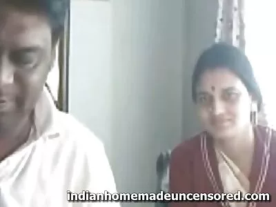 18 યો બેબ બીપી વીડીયો એચડી ઉતરવા માંગે છે